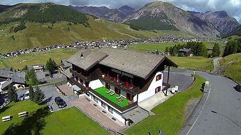 Hotel Teola