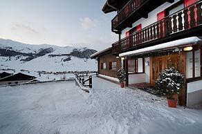 Hotel Teola