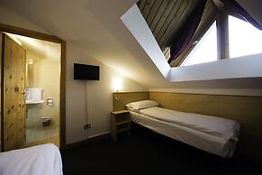 Hotel Teola