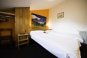 Hotel Teola