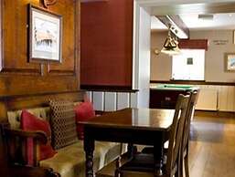 Black Lion Hotel