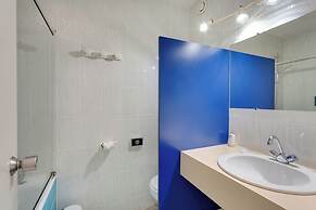 Brit Hotel Le Cygne