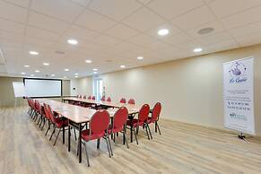 Brit Hotel Le Cygne
