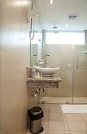 Best Western Plus Meridian Hotel