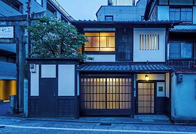 Gion Koyuan