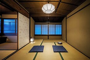 Gion Koyuan
