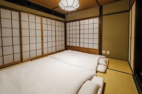 Gion Koyuan