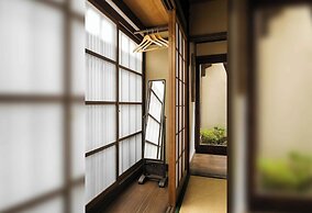 Gion Koyuan