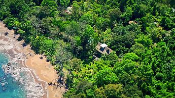Copa De Arbol Beach & Rainforest Resort