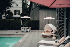 Topping Rose House