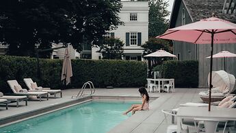 Topping Rose House