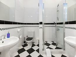 Chiconomy Suites