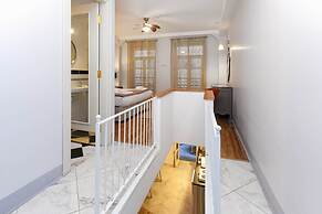 Chiconomy Suites