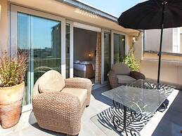 Chiconomy Suites