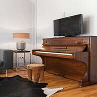 Chiconomy Suites