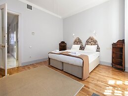 Chiconomy Suites