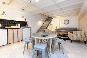 Chiconomy Suites