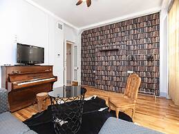 Chiconomy Suites