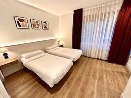 Far Home Gran Vía - Hostel