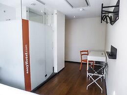 easyHotel The Hague City Centre