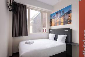 easyHotel The Hague City Centre