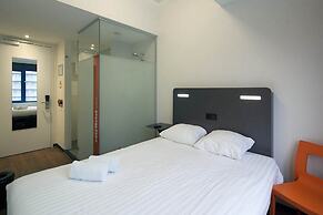 easyHotel The Hague City Centre