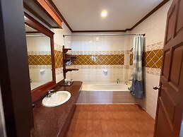 Bhundhari Chaweng Beach Resort Koh Samui