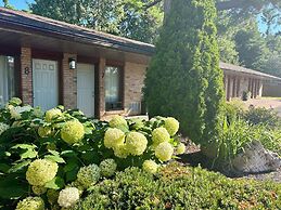 Rideau Heights Inn