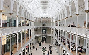Garner Edinburgh Haymarket by IHG