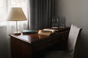 Platan Yuzhniy Hotel