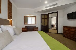 Platan Yuzhniy Hotel