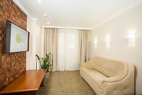 Platan Yuzhniy Hotel