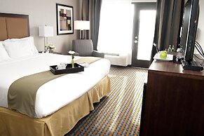 Holiday Inn Express Pembroke by IHG