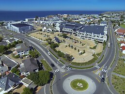 Whale Coast All Suite Hotel