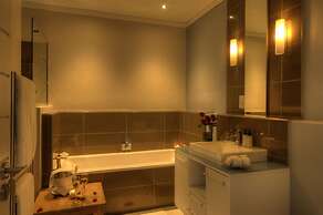 Whale Coast All Suite Hotel