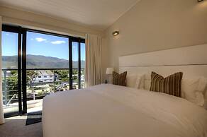 Whale Coast All Suite Hotel