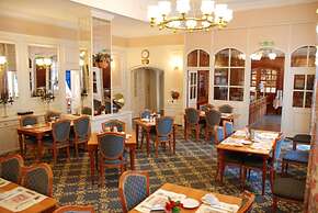 Milbor Hotel