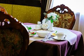 Grand Hotel