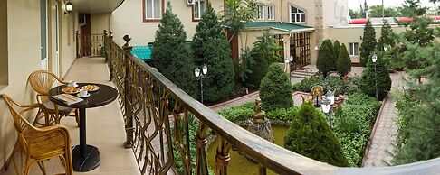 Grand Hotel