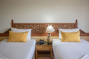 100 Islands Resort & Spa