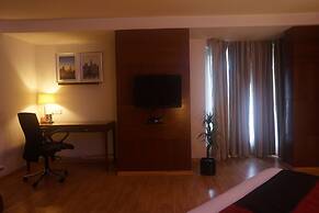 SFO Hotel and Suites