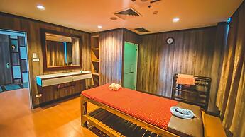 K Park Grand Hotel