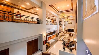 K Park Grand Hotel