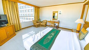 K Park Grand Hotel