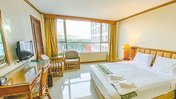 K Park Grand Hotel