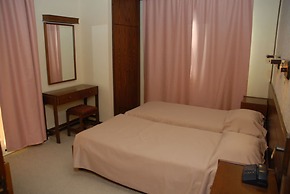 Niki Hotel Apartments