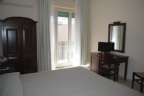Fiumefreddo Hotel