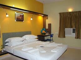 Grand Bee Hotel