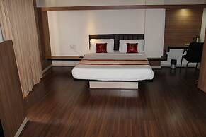 Grand Bee Hotel
