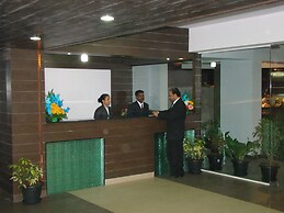 Grand Bee Hotel